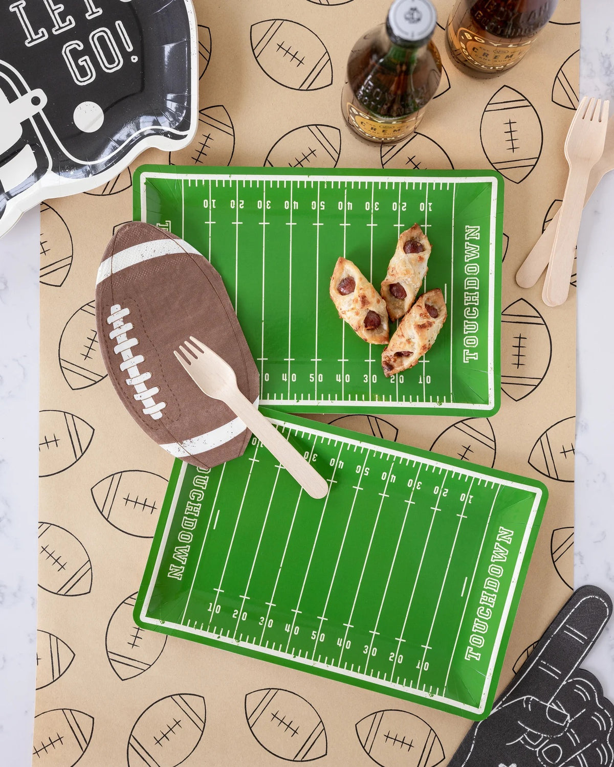 FOOTBALL KRAFT TABLE RUNNER