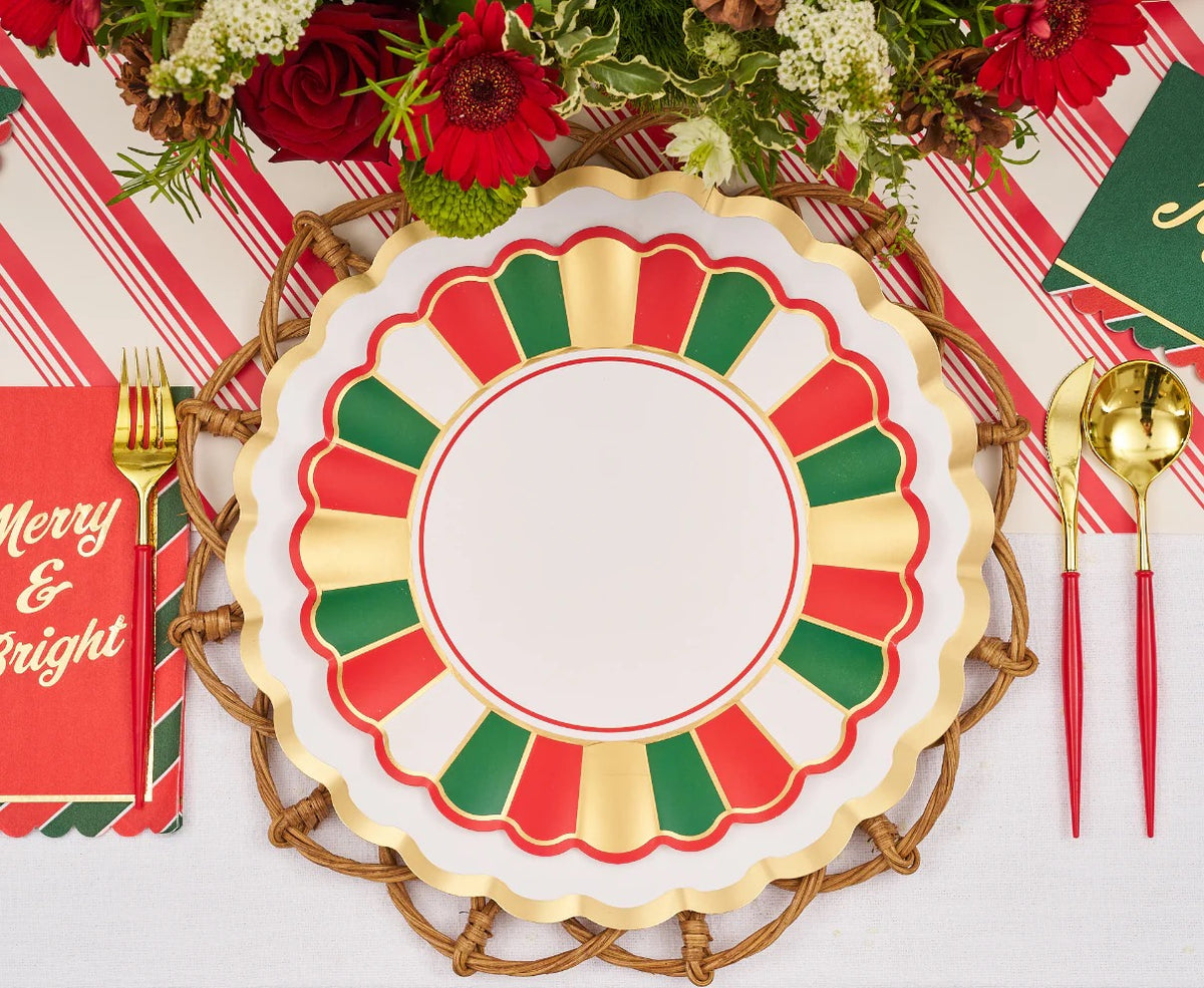 WHITE AND GOLD WAVY CHARGER PLATES