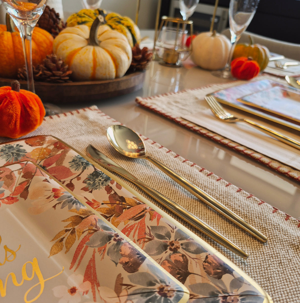 Friendsgiving Party Box